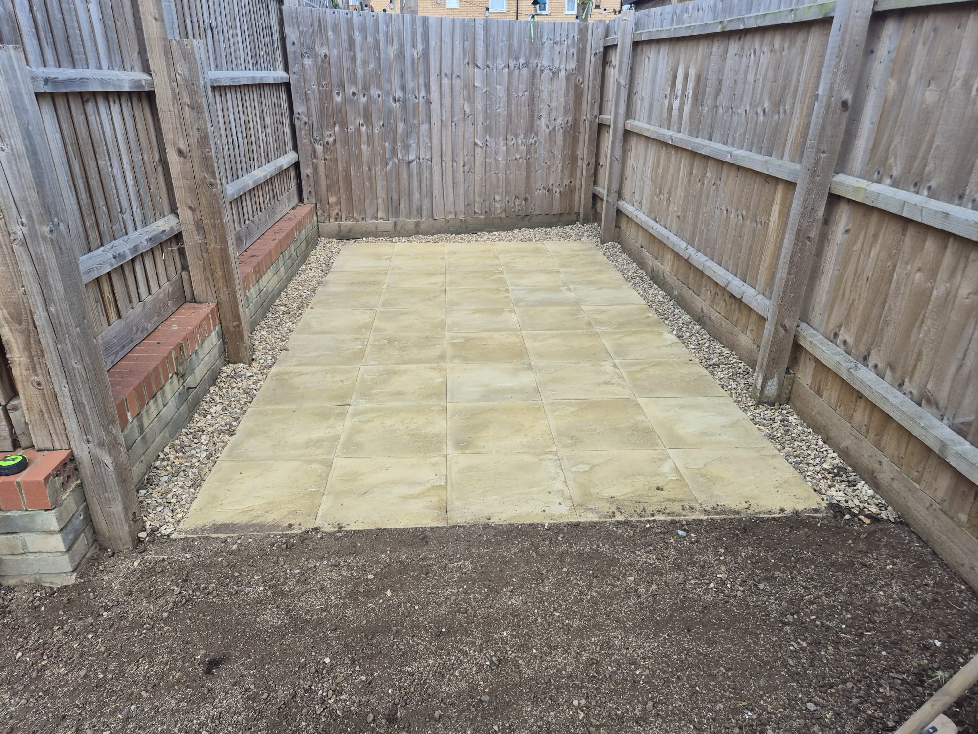Paving slab patio by Boyde Landscapes.
